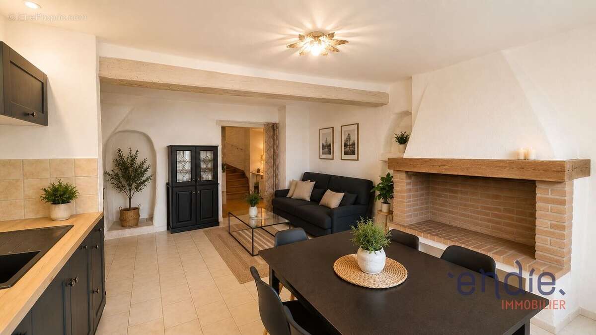 Appartement à LORGUES