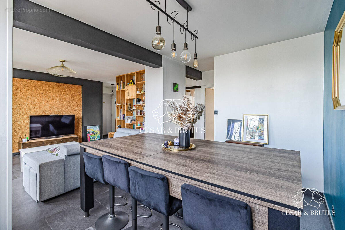 Appartement à VENISSIEUX