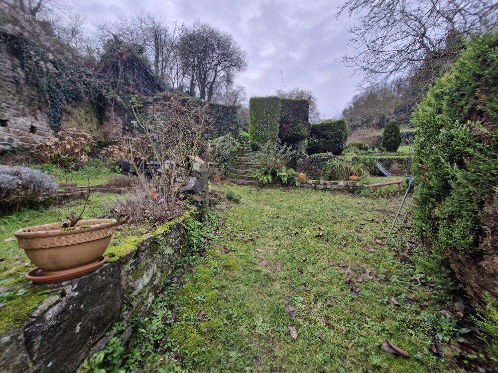 Le jardin et lieu de détente  - Appartement à DINAN