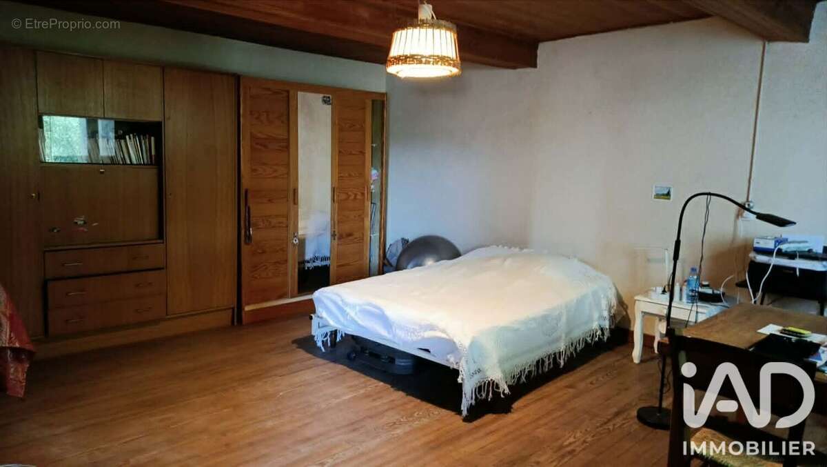 Maison 189 m² à Castelnau-Magnoac  - photo 8