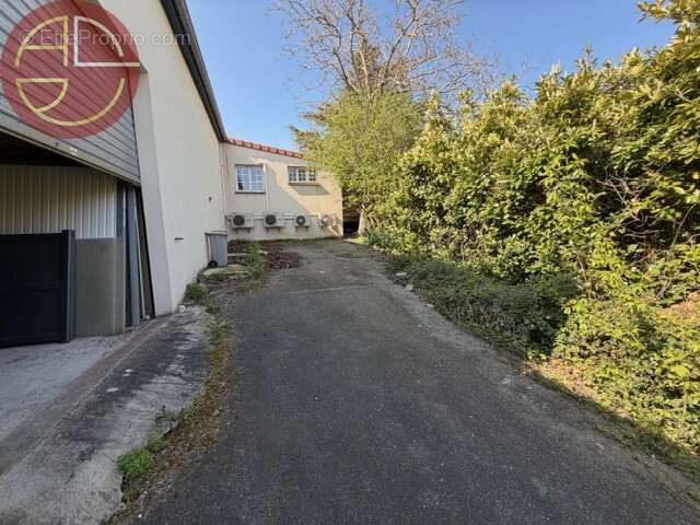 Commerce à CASTANET-TOLOSAN