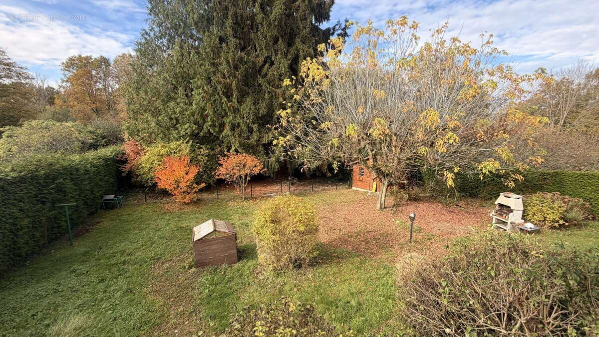 Maison à BRIIS-SOUS-FORGES