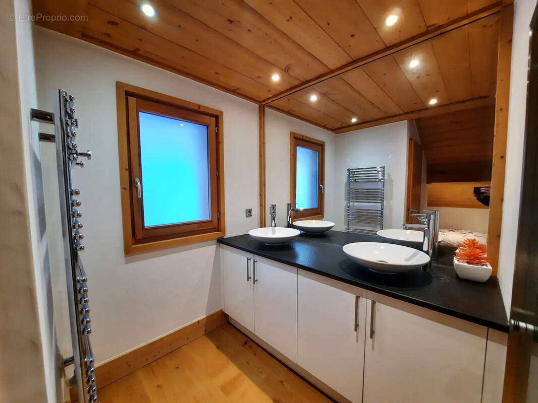 Maison à SAINT-MARTIN-DE-BELLEVILLE