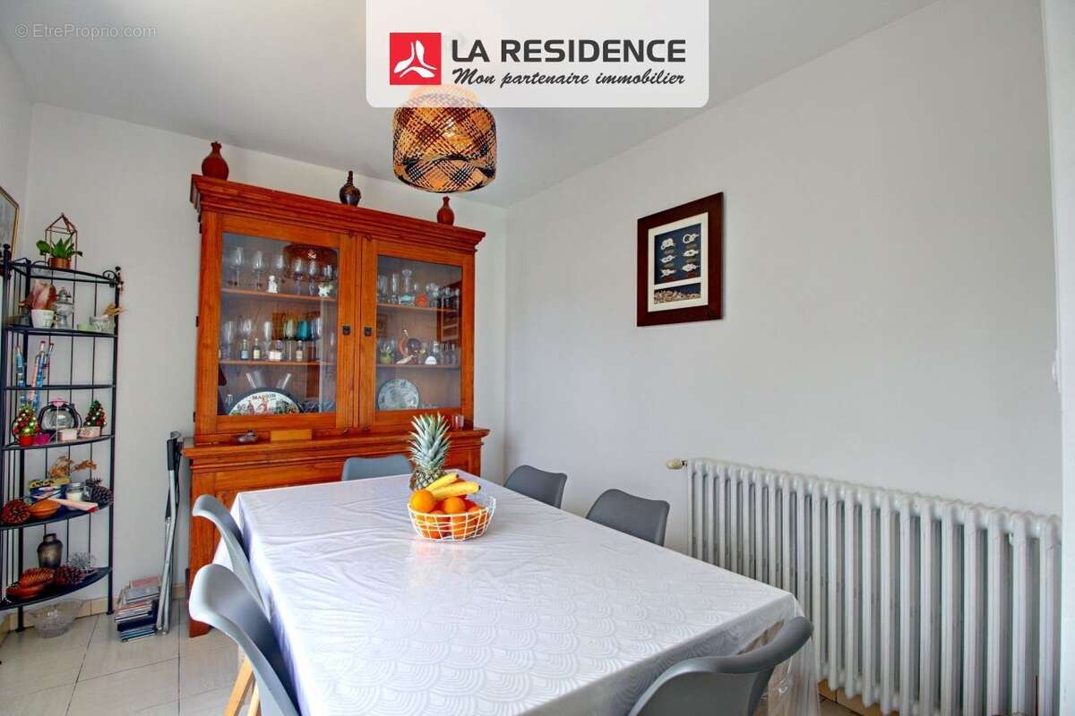 Maison à COURCELLES-SUR-SEINE