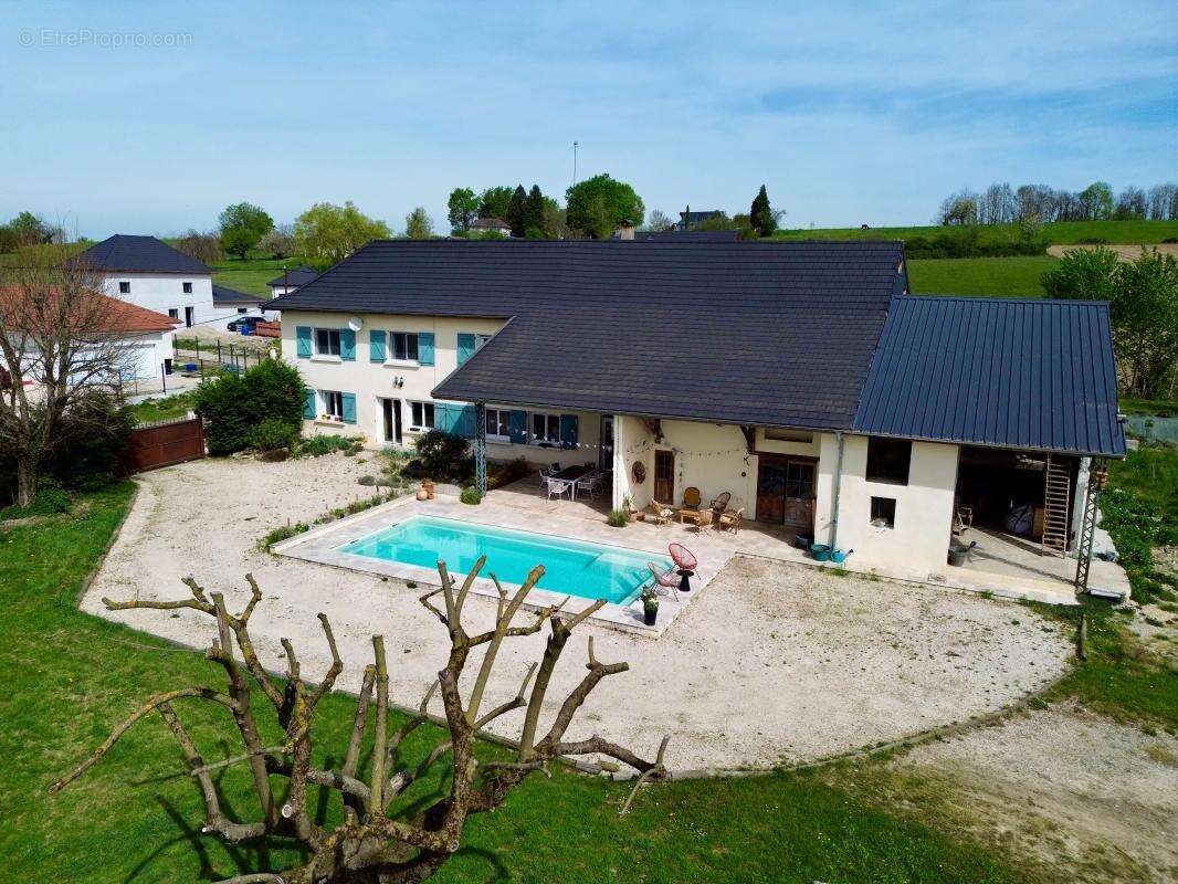 Maison à ROMAGNIEU