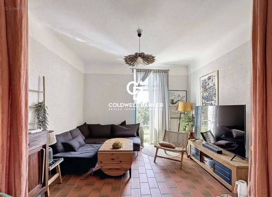 Propriété à Fort Potentiel, Ensemble de Quatre Appartements à Rénover - photo 4