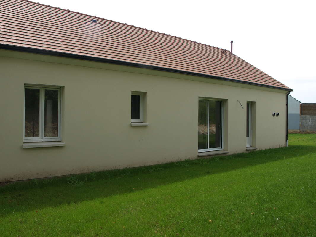 Maison à FROISSY