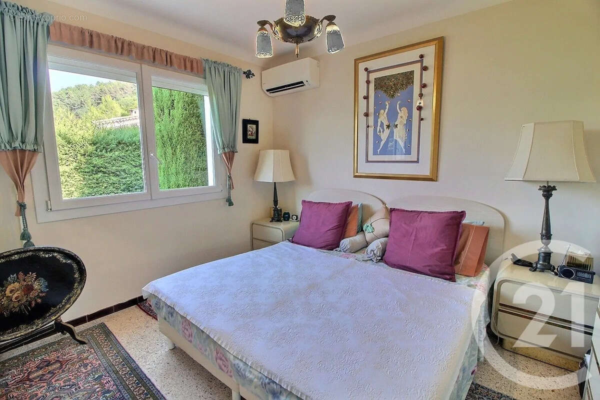 Maison 133 m² à Chateauneuf-Grasse  - photo 11