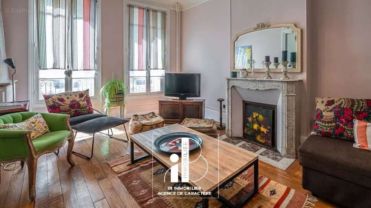 Maison à FONTAINEBLEAU