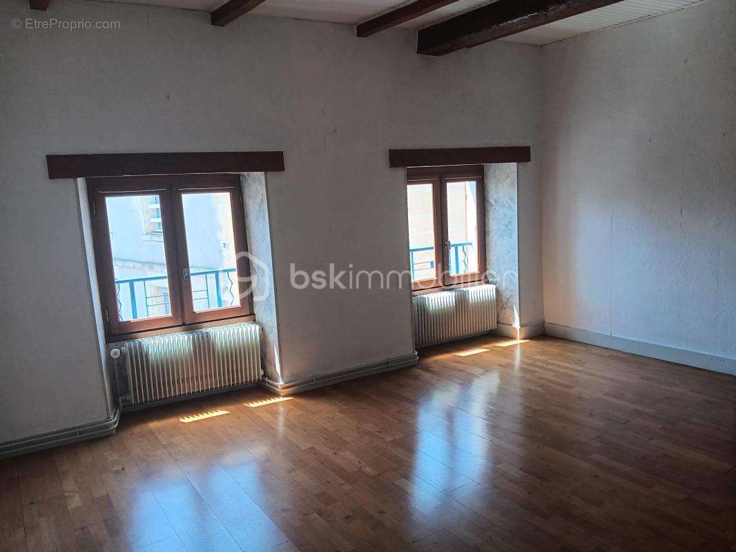 Appartement à MELLE