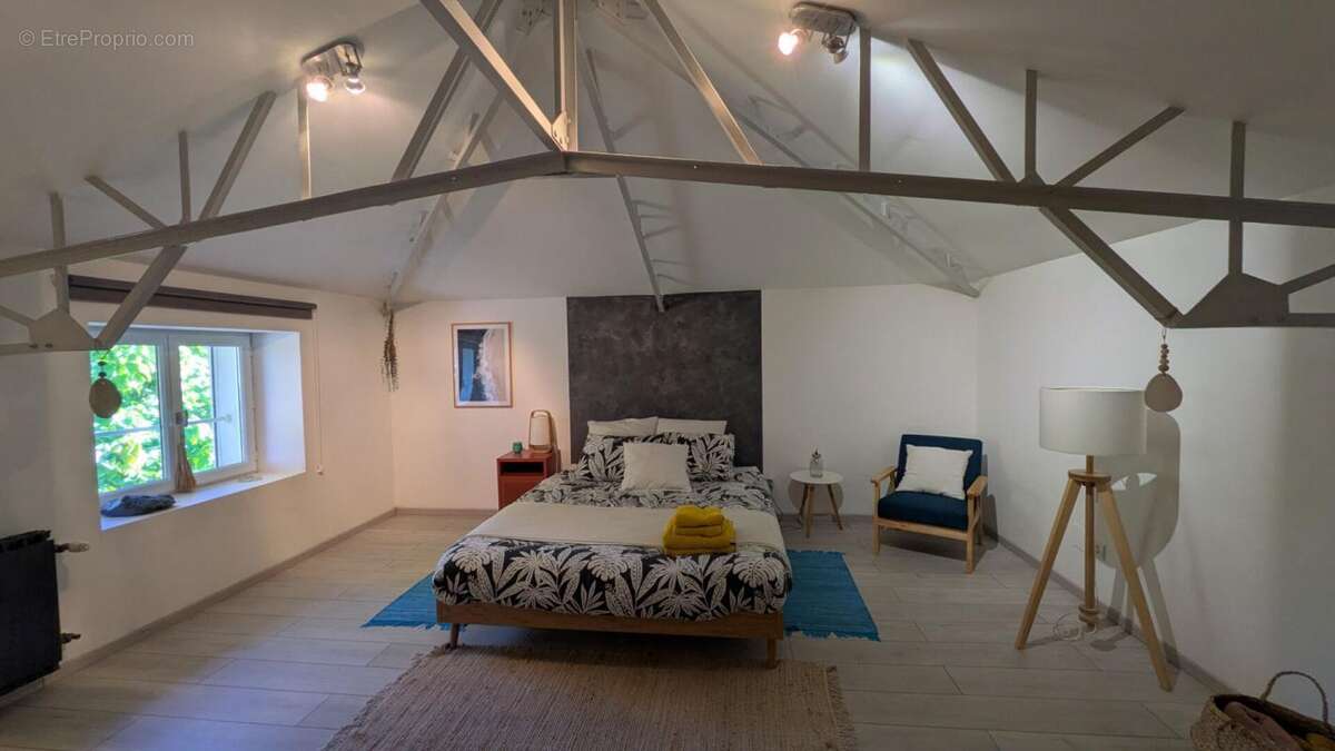 Maison à CASTELJALOUX