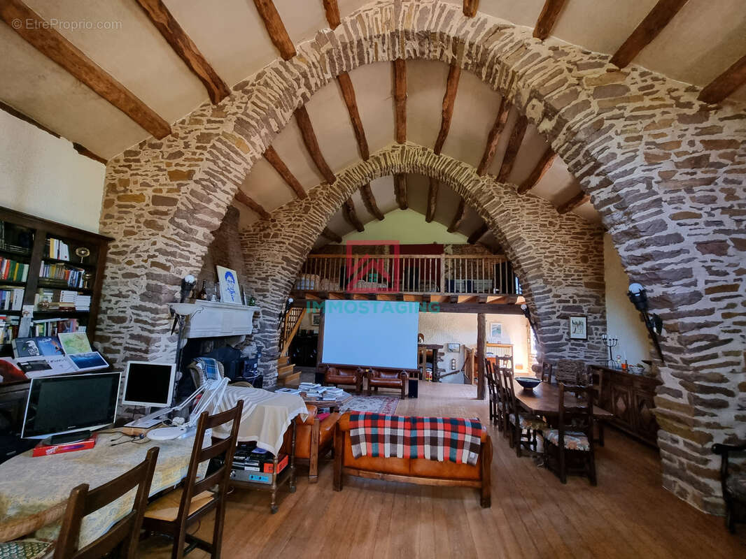 Maison à SAINT-AFFRIQUE
