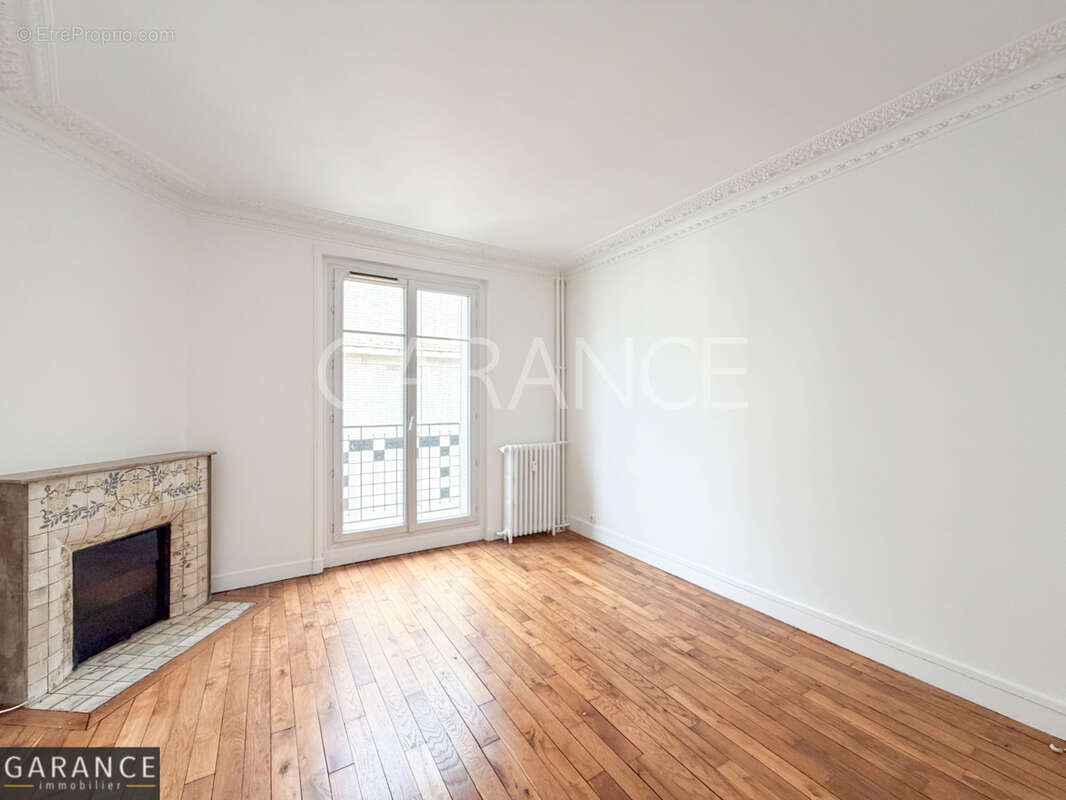 Appartement à PARIS-12E