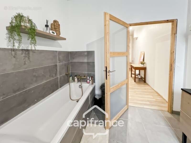 Maison à LAMAGISTERE