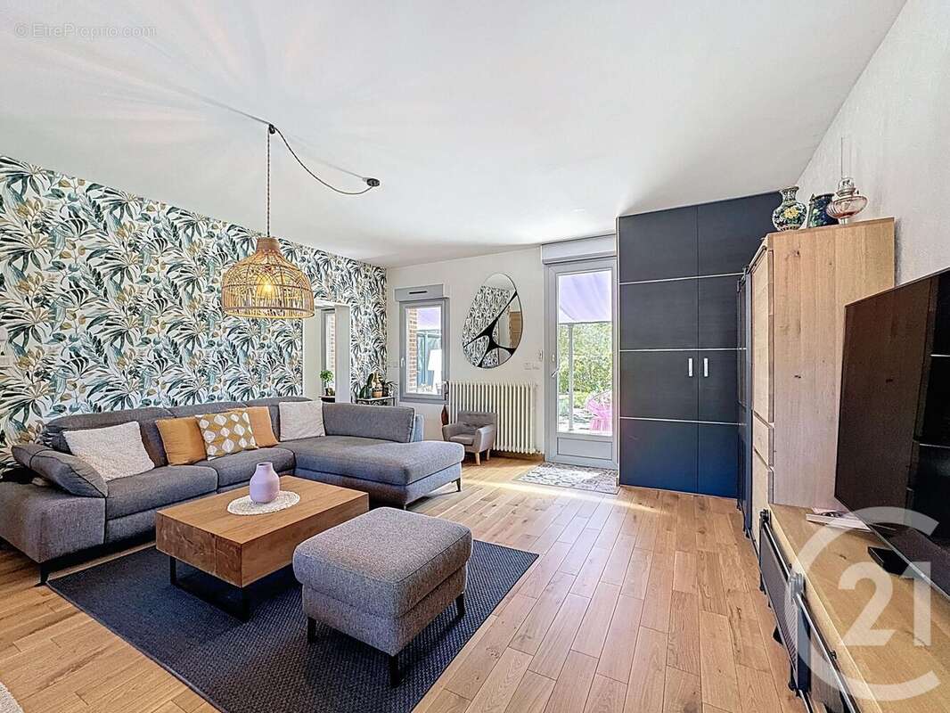 Maison à MENESTREAU-EN-VILLETTE