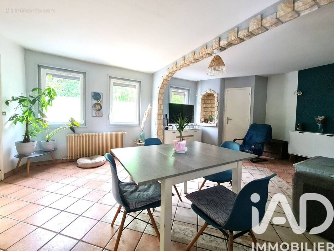 Photo 1 - Maison à BERTEAUCOURT-LES-DAMES