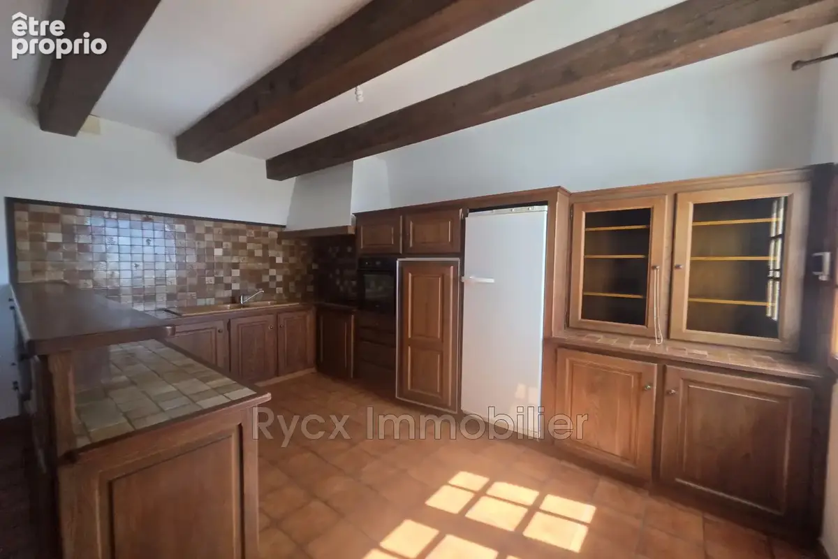 Maison à vendre à Saint-Saturnin-Les-Apt (84490) - photo 8