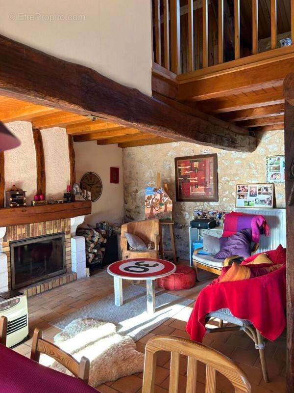 Maison à CHATEAU-L&#039;EVEQUE