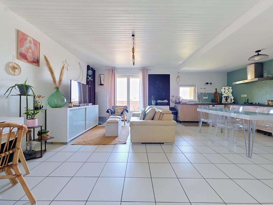 Appartement à DIEMOZ