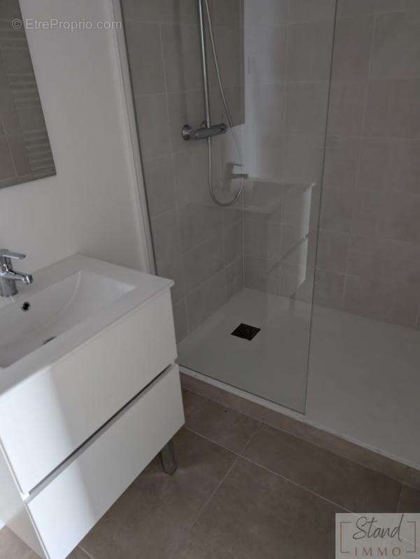 Appartement à MARSEILLE-5E