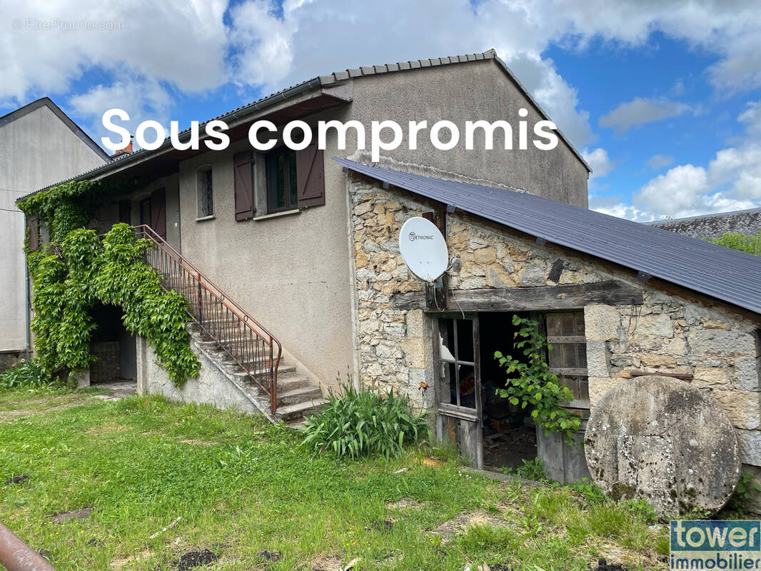 Maison à MONTROZIER