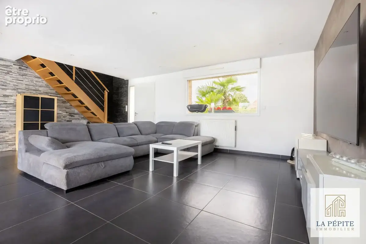 EN EXCLUSIVITE-Pavillon individuel récent, 4 chambres + bureau, garage, jardin - photo 6