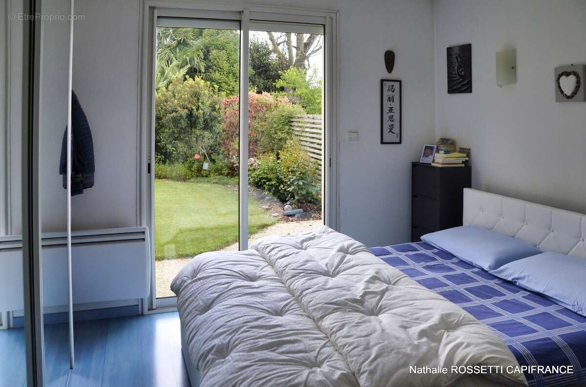 Maison à vendre 6 pièces LA GREVE SUR MIGNON (17)Maison de charme avec jardin paysagé et dépendance – 133 m² habitables sur 947  - photo 18