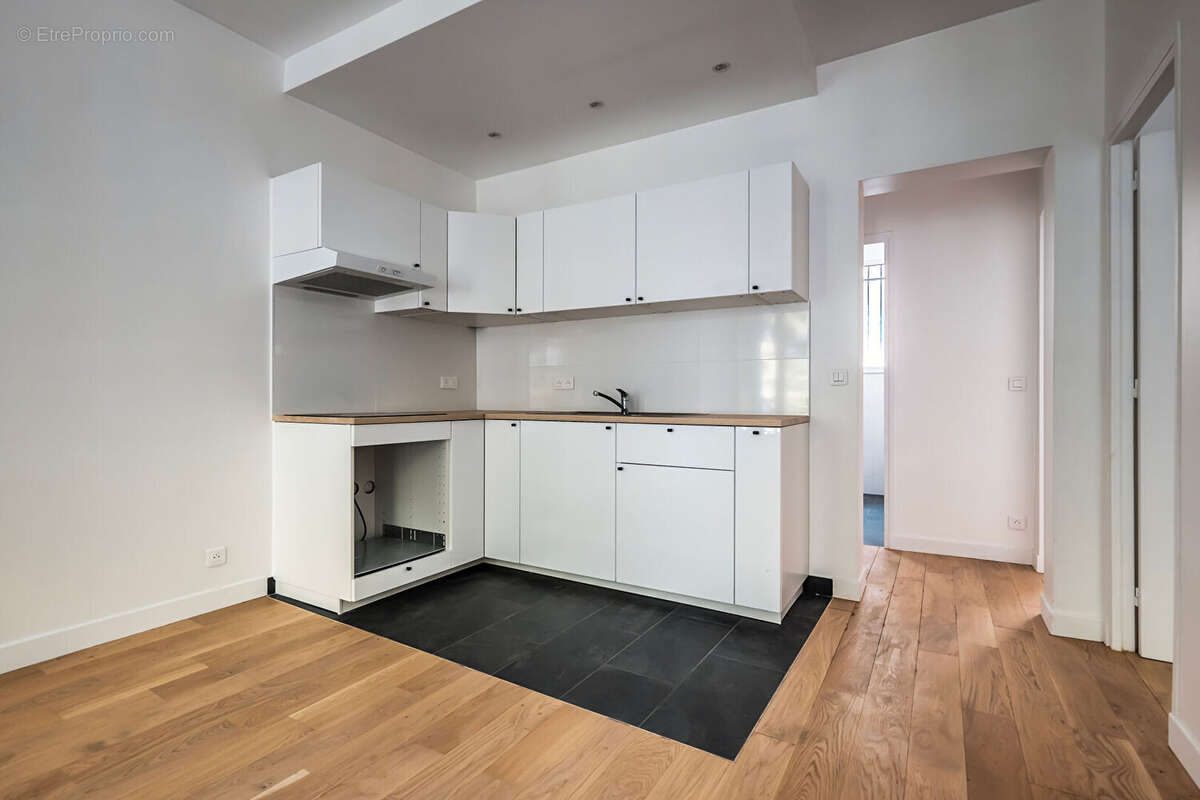 Appartement à PARIS-18E