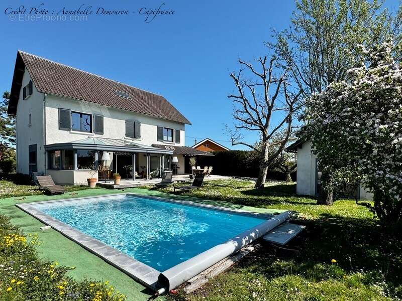 Maison à SAINT-BONNET-PRES-RIOM