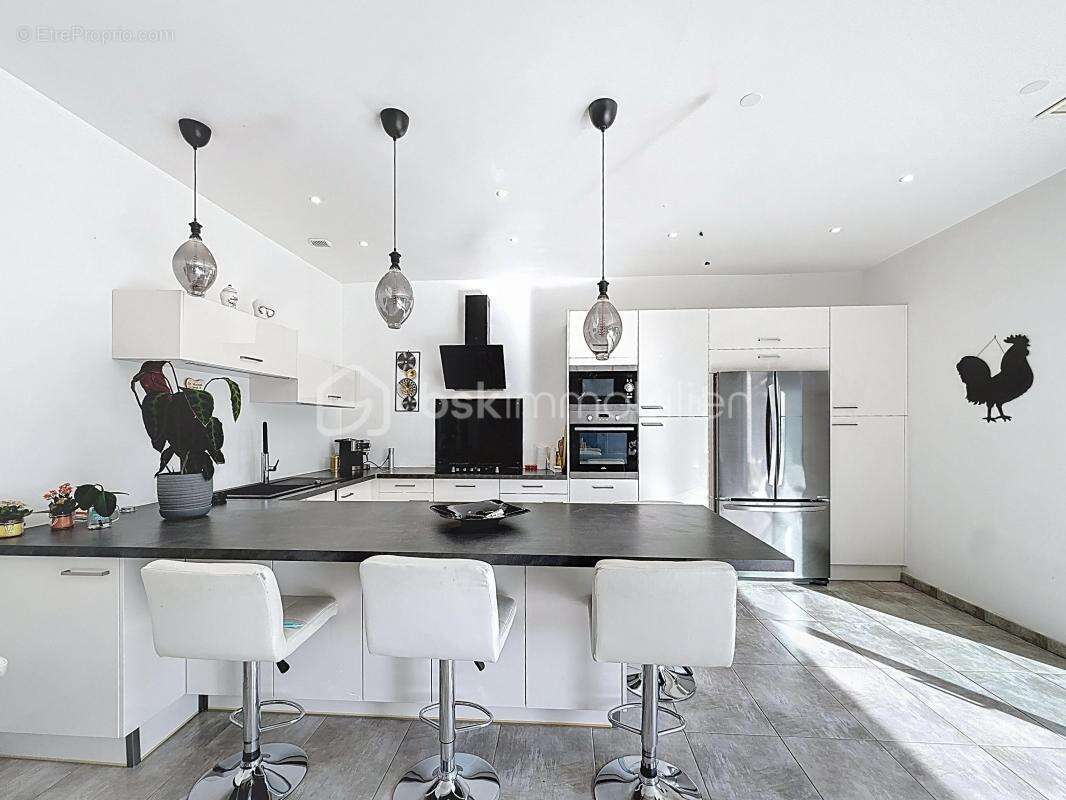 Maison à SAINT-JEAN-DE-LA-BLAQUIERE