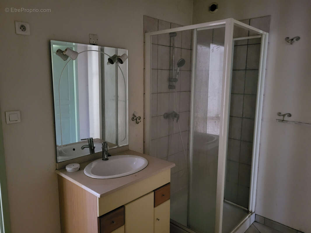 Appartement à SAINT-MARTIN-DE-RIBERAC