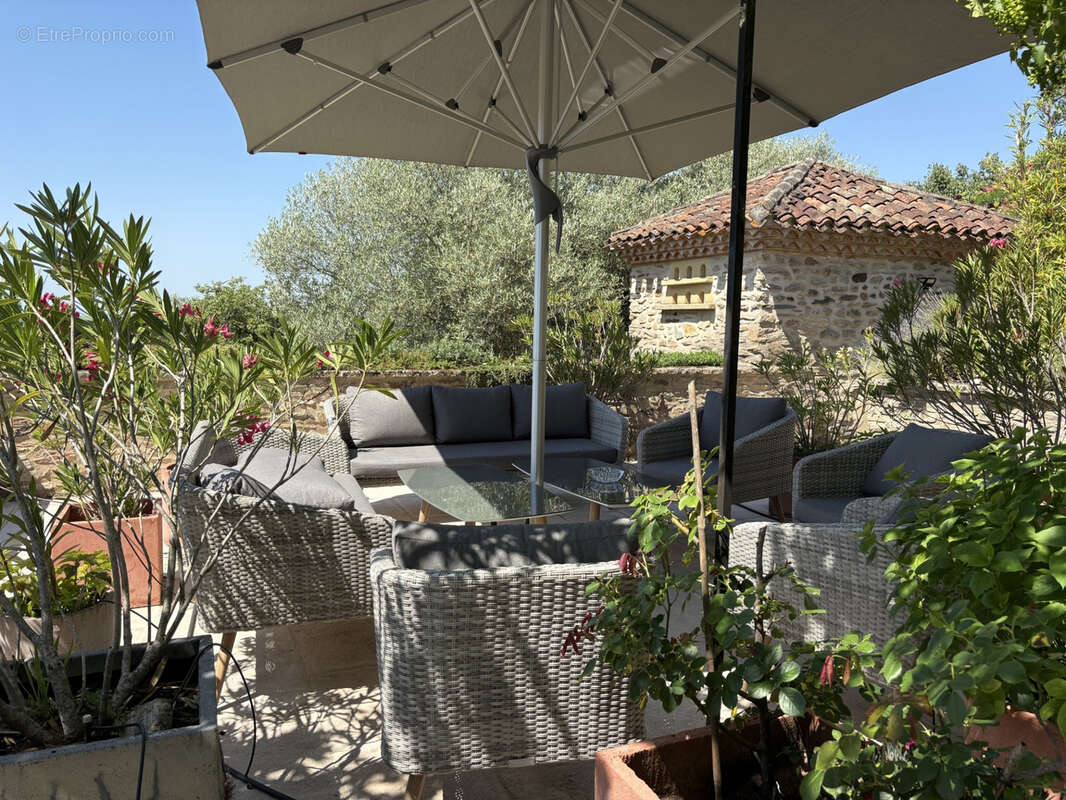 Genis Magnifique propriété Périgourdine avec gite, piscine, parc et vues - photo 25