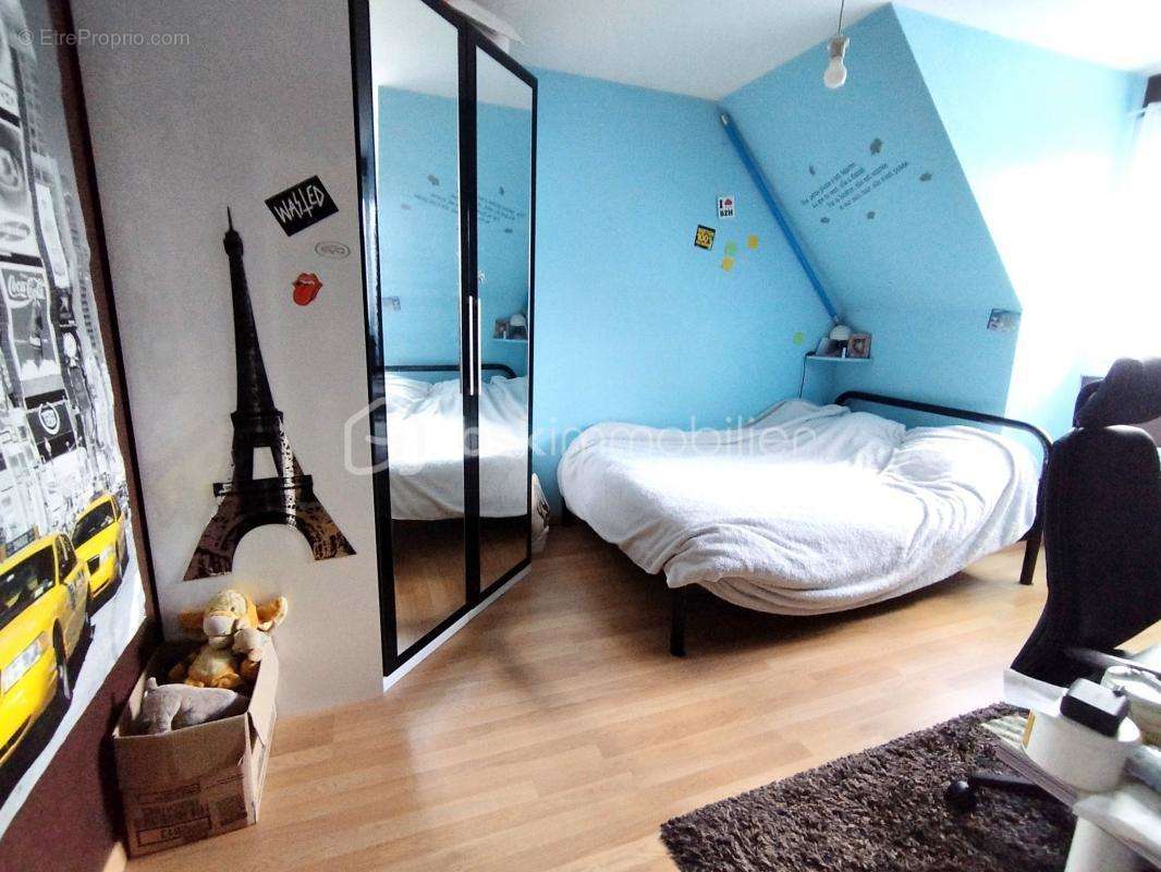 Maison à CLAYE-SOUILLY