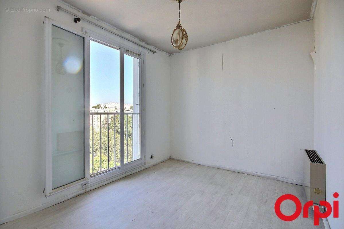 Appartement à MARSEILLE-11E