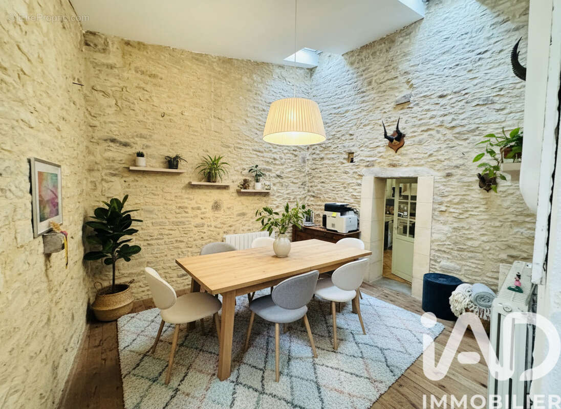 Photo 6 - Maison à LANGLADE