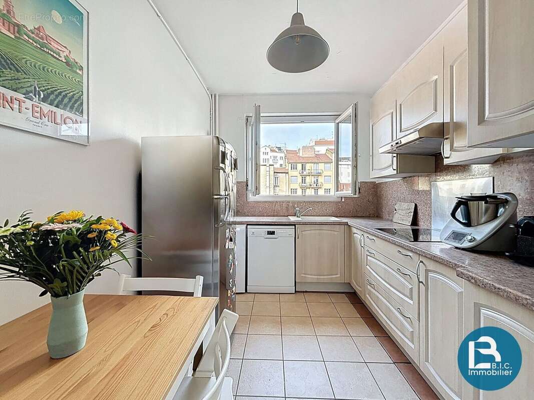 Appartement à LYON-7E