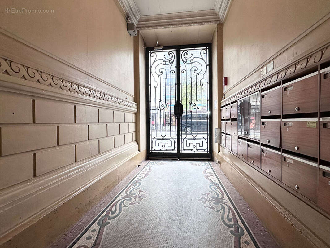 Appartement à PARIS-18E