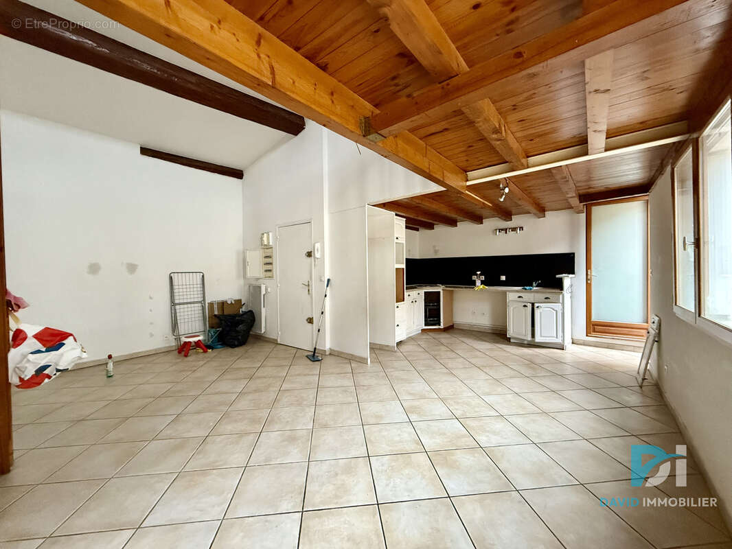 Appartement à FLORENSAC