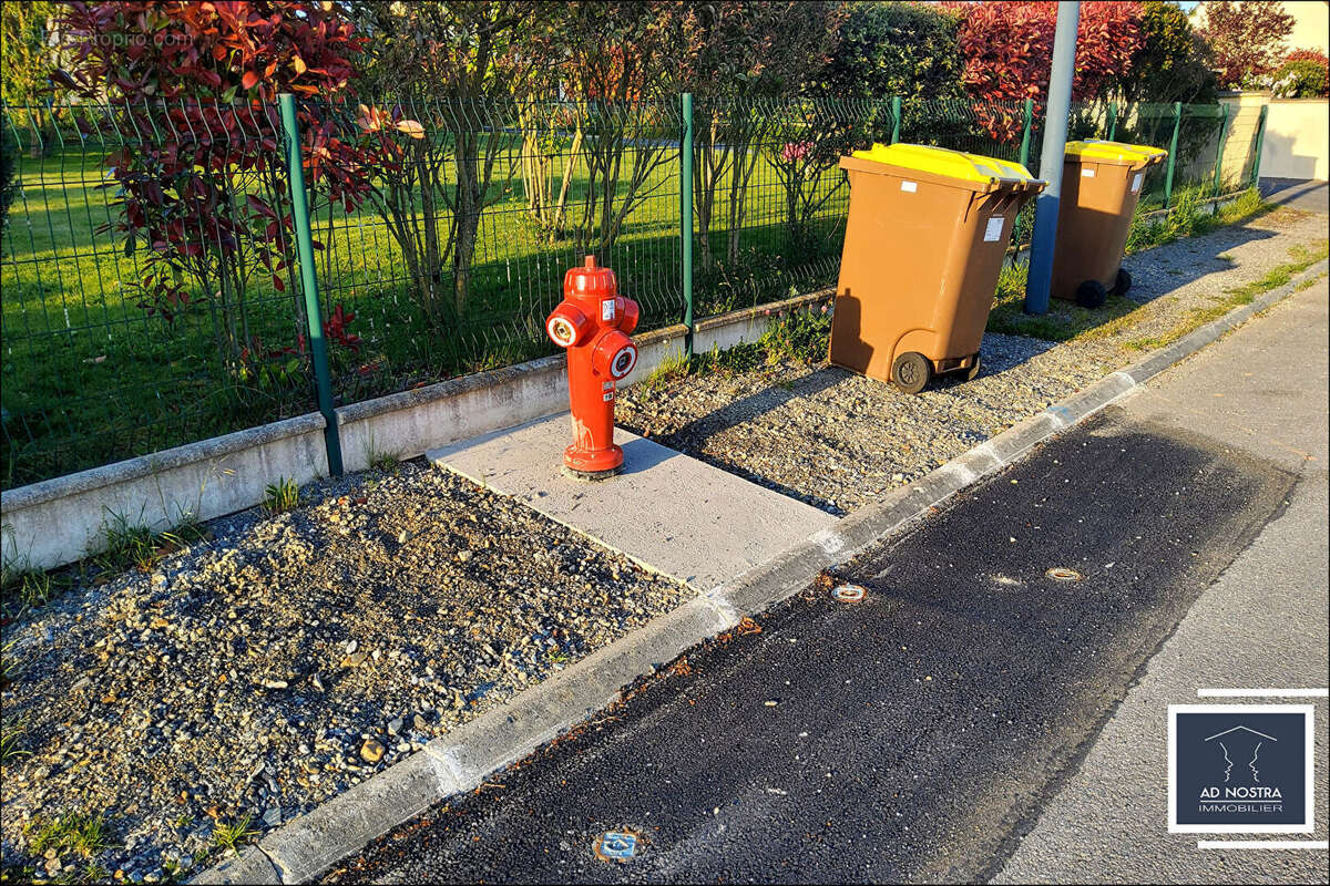 Terrain à SAINTE-MARIE