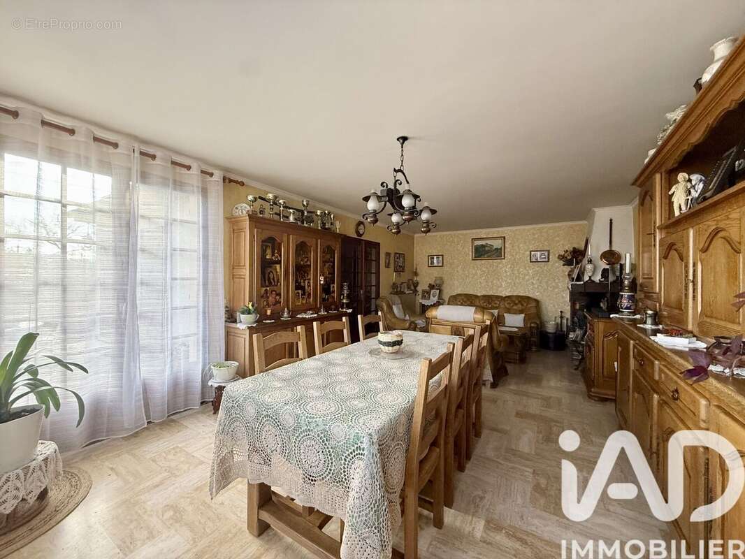 Photo 3 - Maison à VIGNEUX-SUR-SEINE