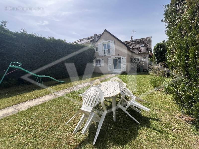 Maison à QUINCY-SOUS-SENART