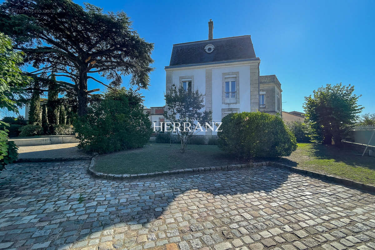Maison à LIBOURNE