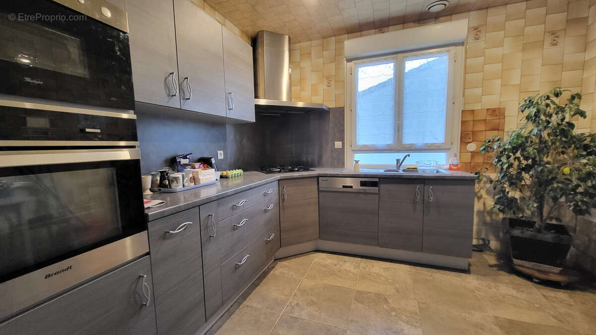 Maison à SAINT-ANDRE-DE-CUBZAC