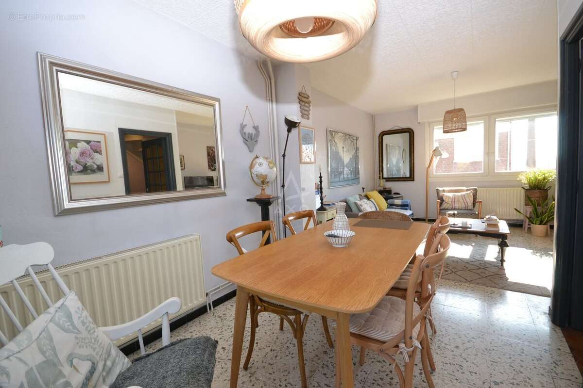 Maison à HAZEBROUCK