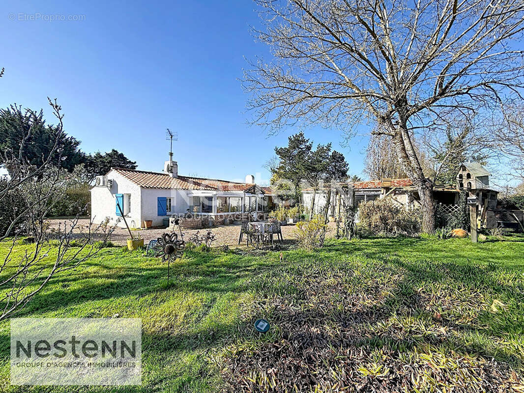 Maison à SAINT-URBAIN