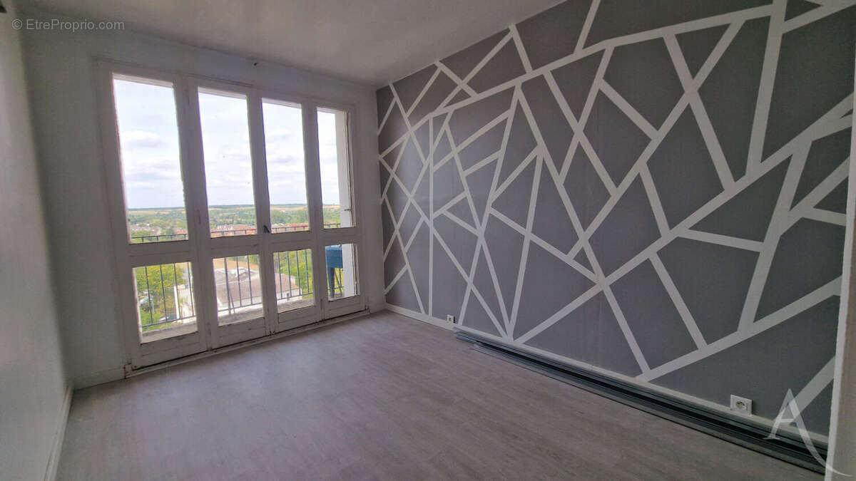 Appartement Mantes La Jolie 4 pièces 2 chambres avec parking et cave - photo 5