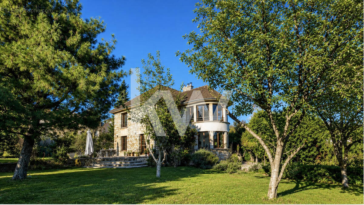Maison à MONTMORENCY