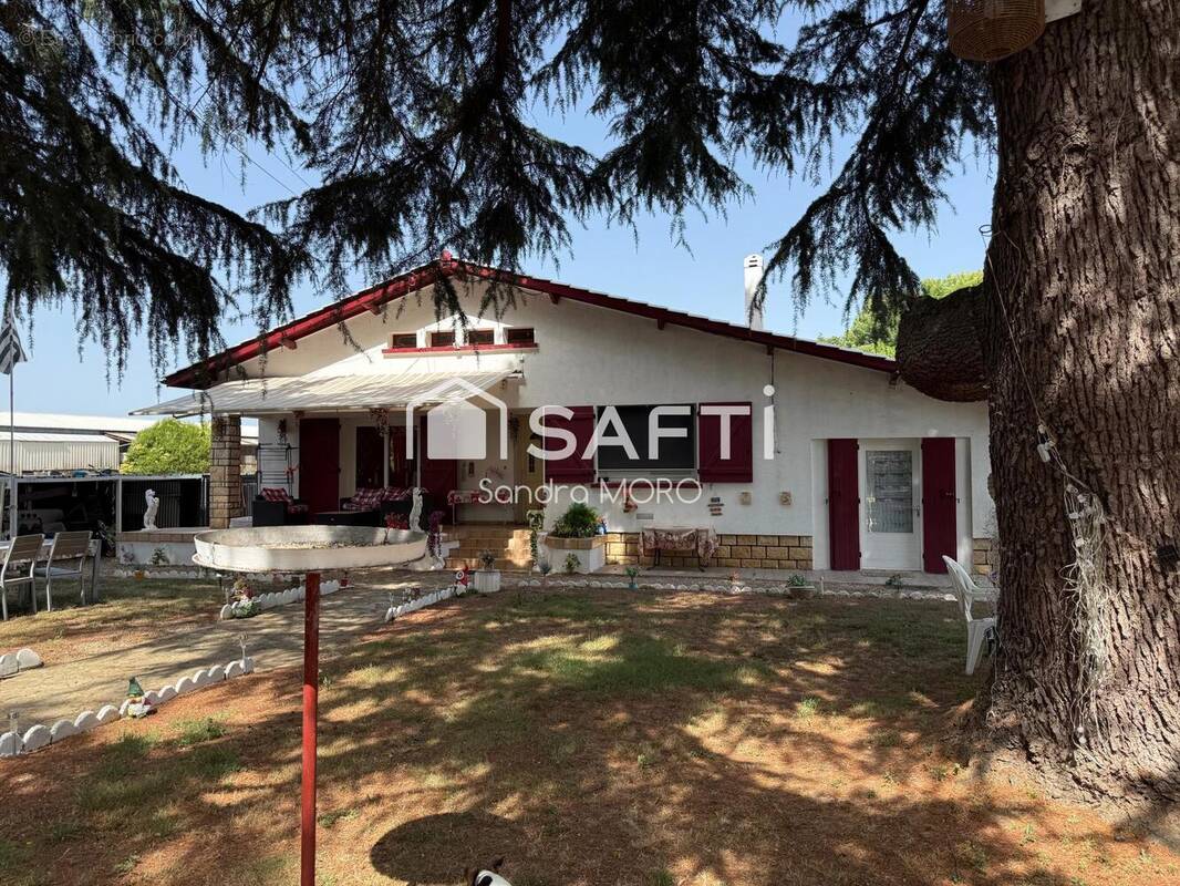 Photo 1 - Maison à LAMOTHE-LANDERRON