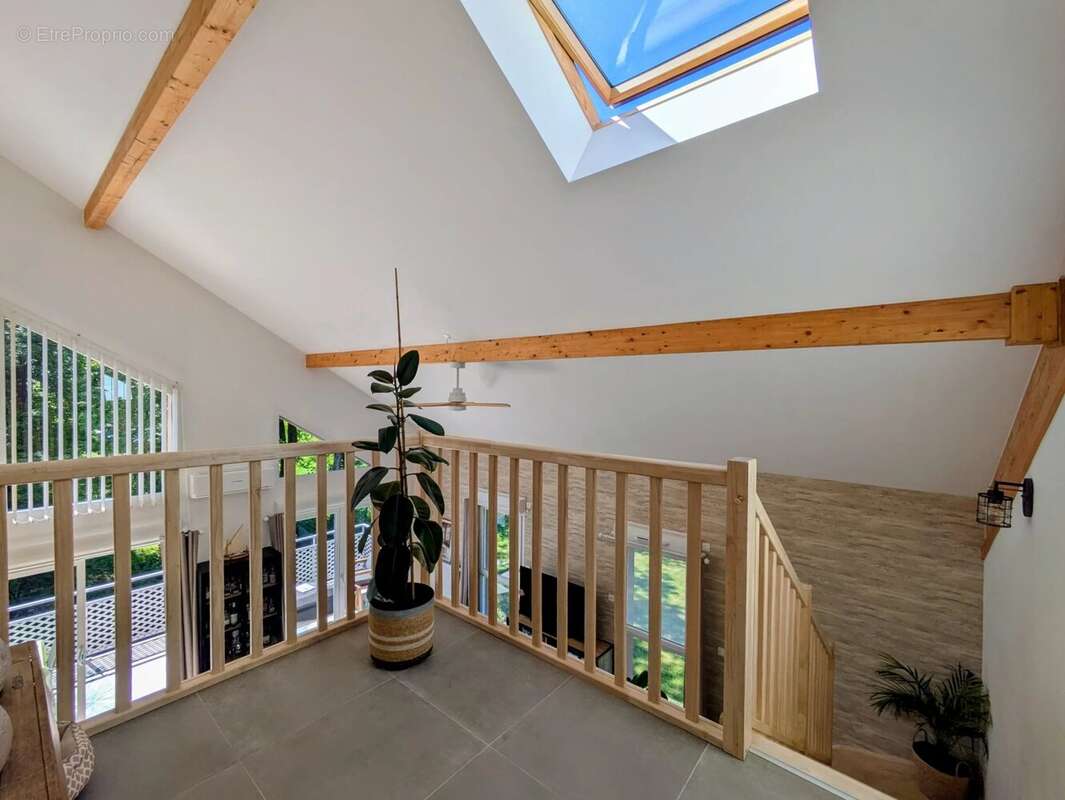 Appartement à GILLY-SUR-ISERE