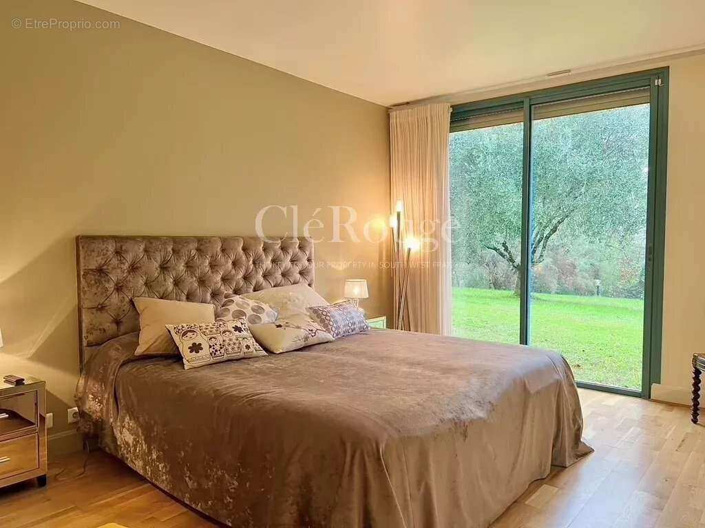 Maison à MONTPON-MENESTEROL